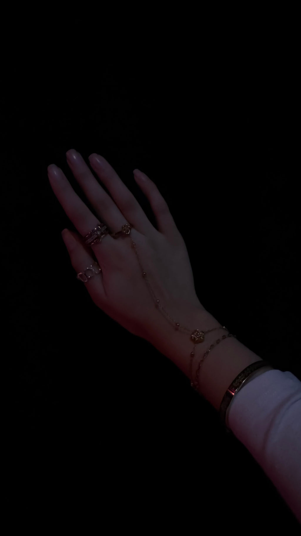 Zohra Hand Bracelet