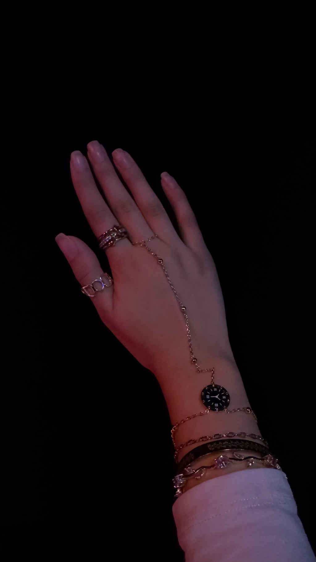 Riya Hand Bracelet