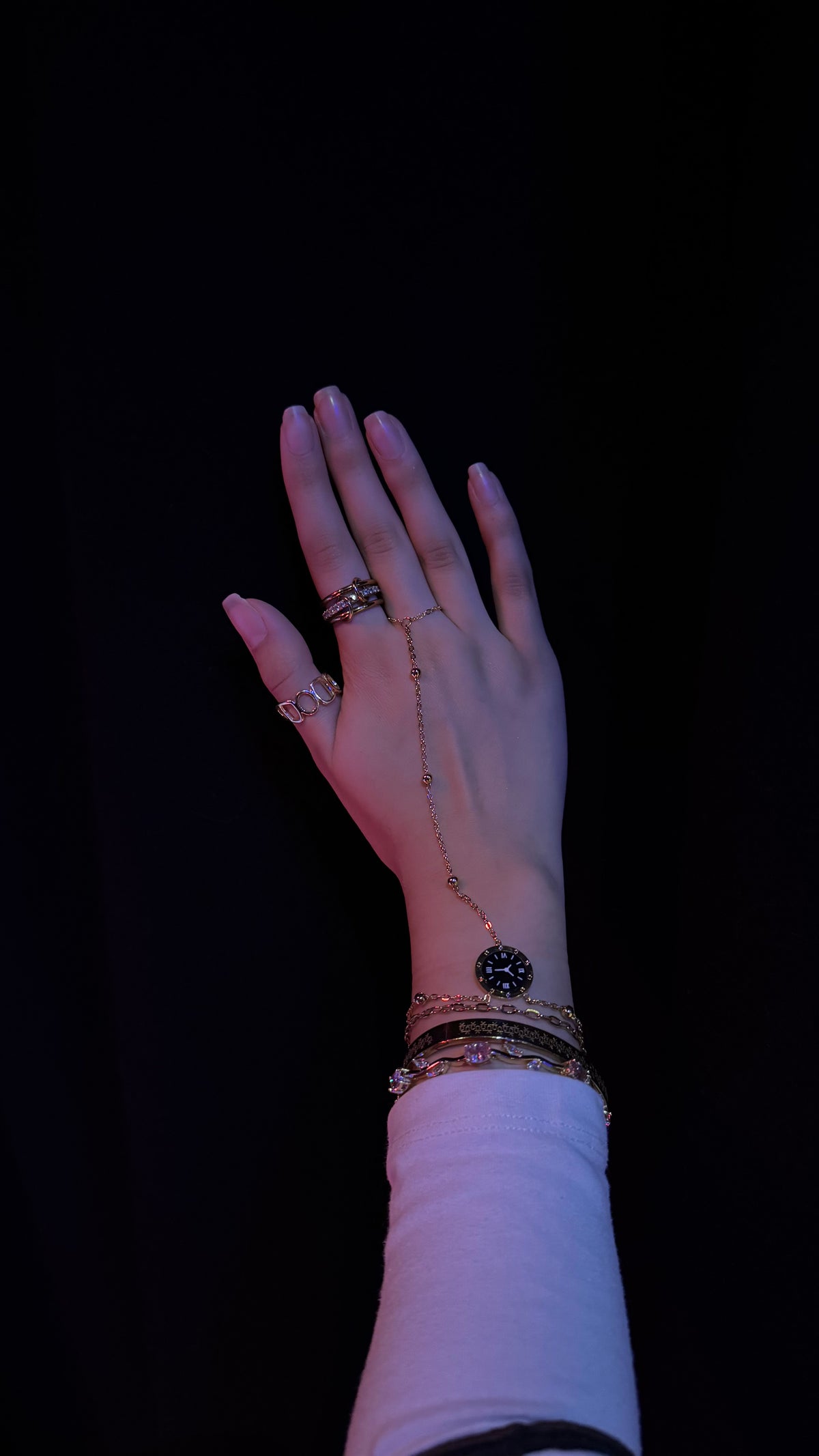 Riya Hand Bracelet