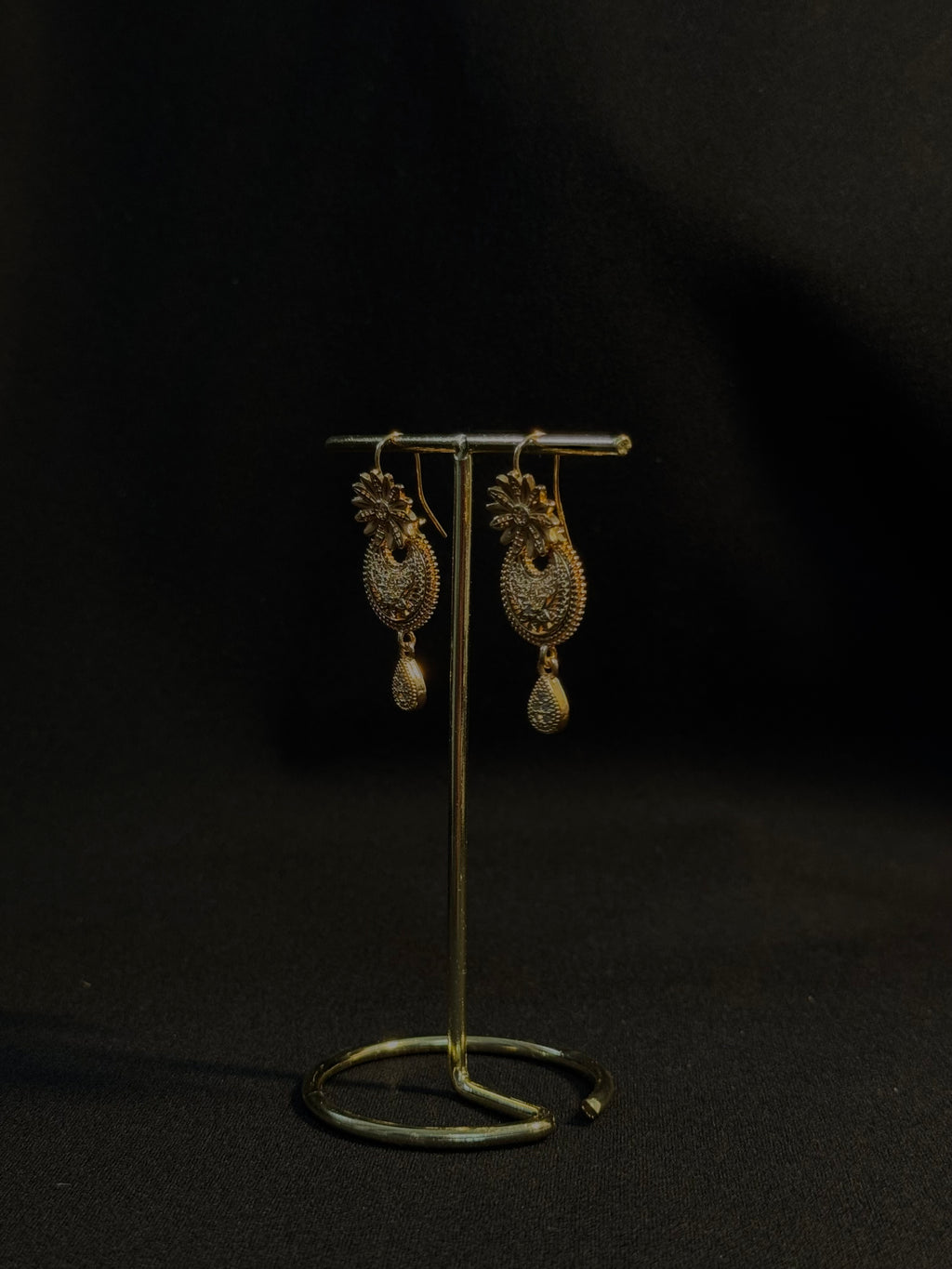 Gold coloured Earrings