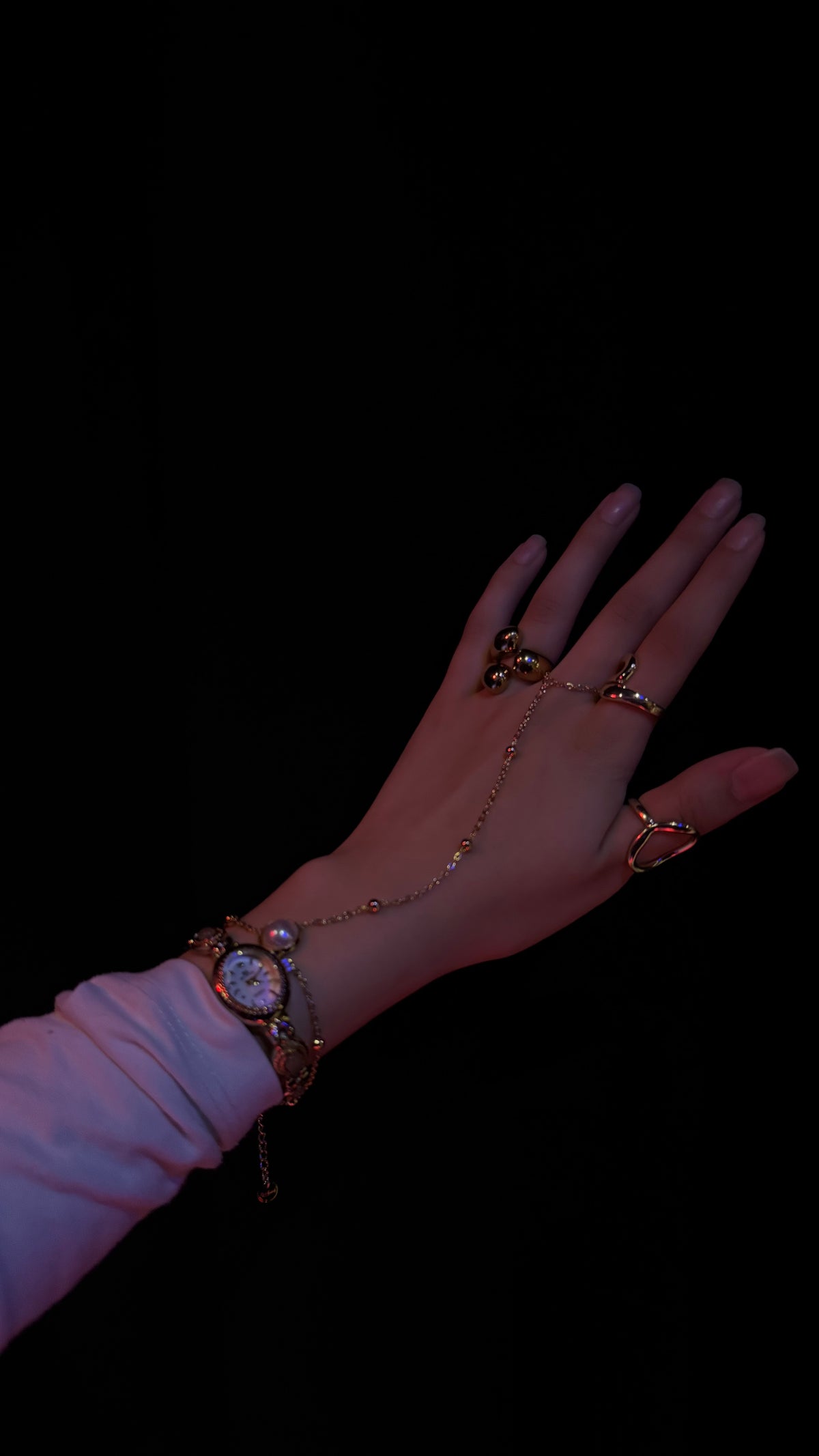 Aliya Hand Bracelet